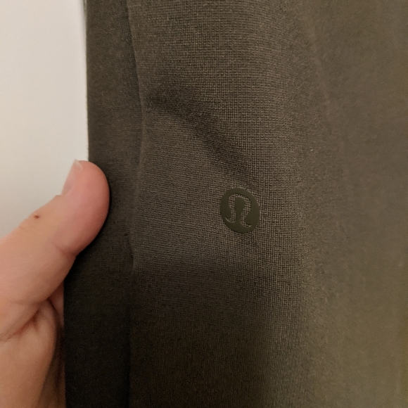 Lululemon on the move pant - Picture 5 of 8